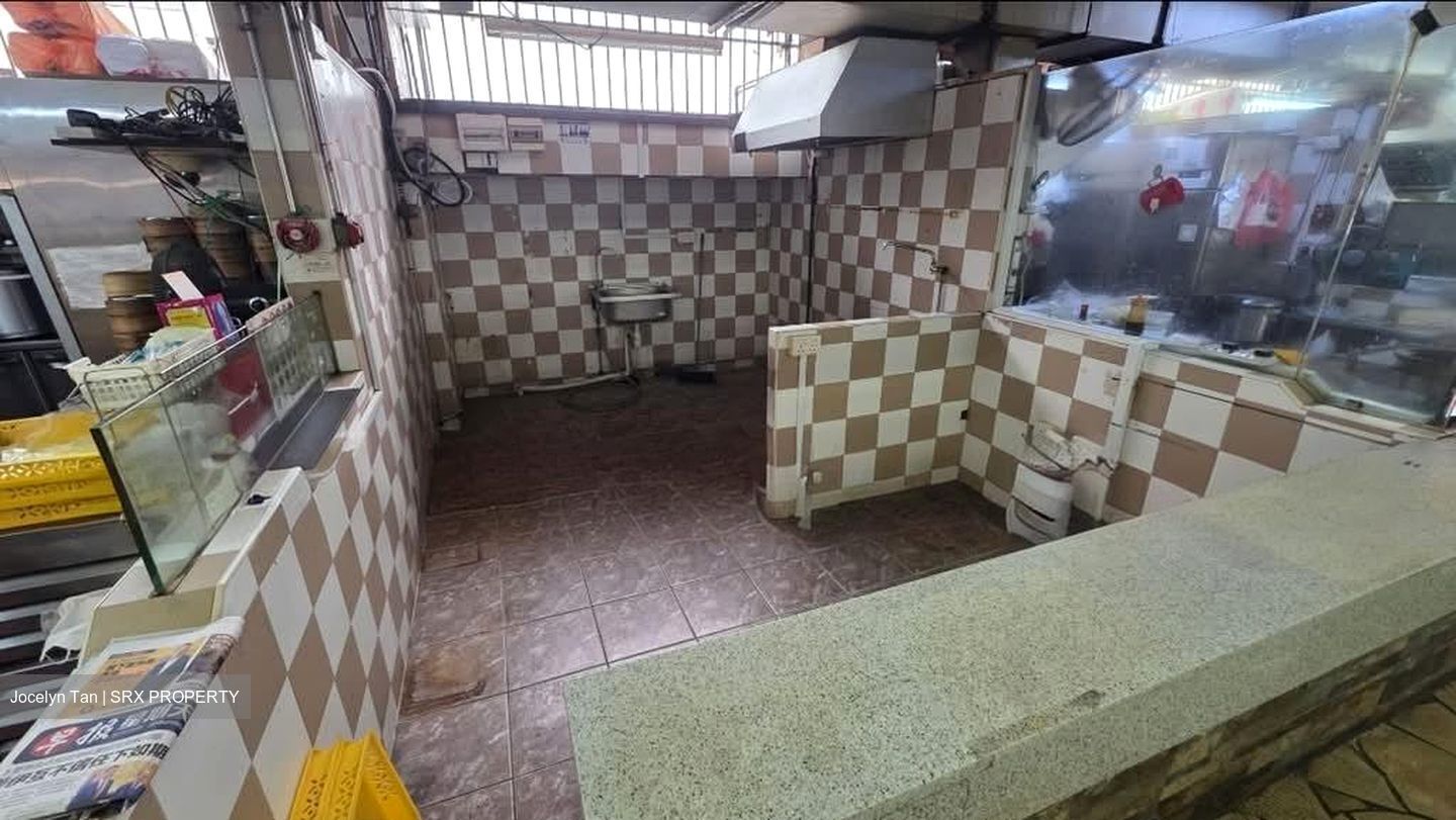 Tampines Street 12 (D18), Retail #571671691